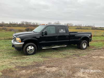2001 Ford F-350 4x4 Crew Cab Pickup