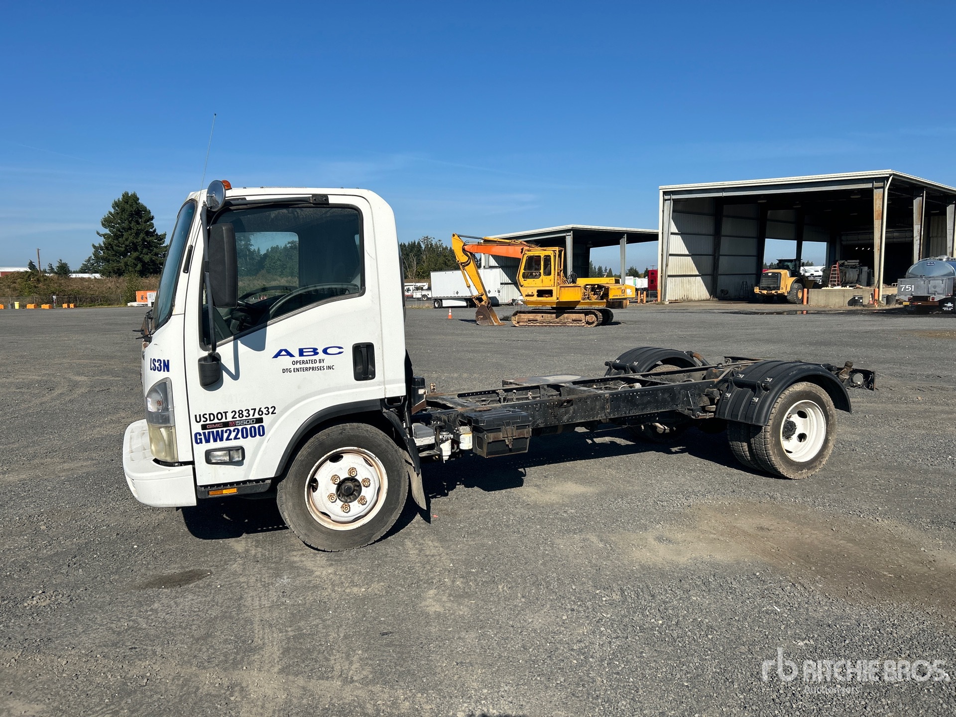2008 GMC W5500 4x2 Cab and Chassis