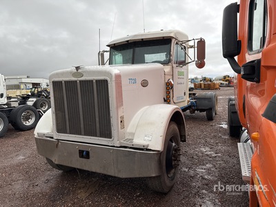 2000 Peterbilt 379 6x4 トラックトラクター（T/A） (Inoperable)