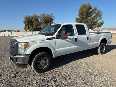2015 Ford F-350 4x4 Crew Cab Pickup