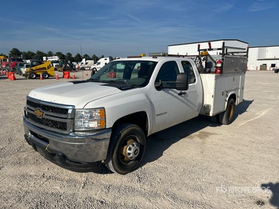 2012 Chevrolet Silverado 3500HD 4x2 Extended Cab Utility Truck