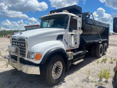 2003 Mack CV713 6x4 شاحنة قلابة /محورين