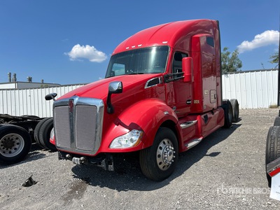 2020 Kenworth T680 6x4 T/A Sleeper Truck Tractor (Inoperable)