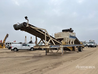 1994 El-Russ 8 ft x 9 ft Aggregate Surge Bin