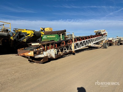 2007 Superior 36 in x 100 ft Portable Radial Stacking Convoyeur