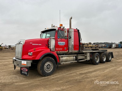 2006 Western Star 4900SA 8x6 Sleeper Camion treuil