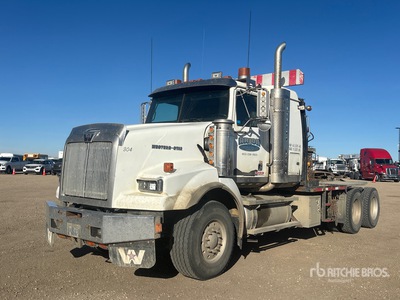 2007 Western Star 4900SA 6x4 Sleeper Winch Truck