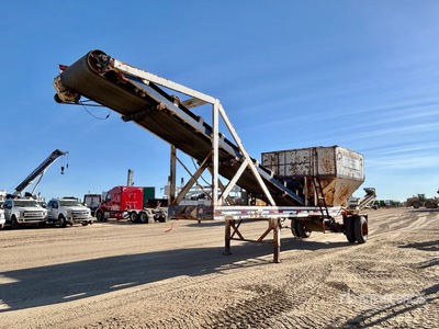 1989 Elrus 8 ft x 9 ft Aggregate Surge Bin