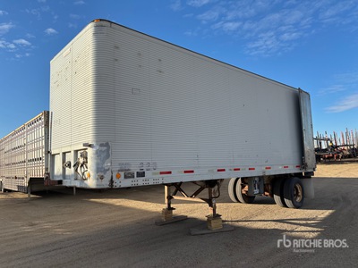 1986 Fruehauf Fourgon de commande avec appareillage de commutation