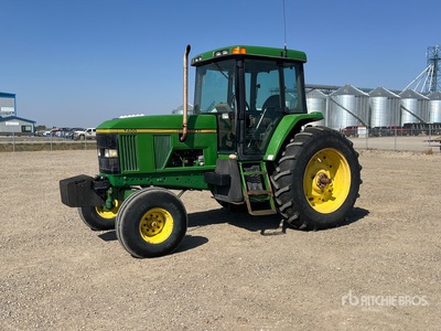 1995 John Deere 7400 Trattore agricolo 2RM