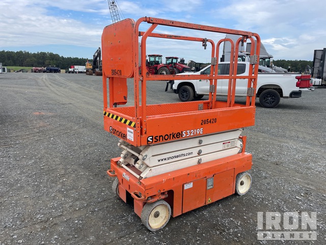 ELEVADOR TIJERA 2018 SNORKEL S3219E