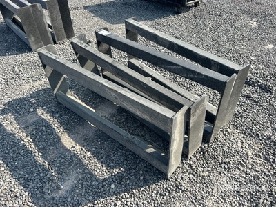 Quantity of (4) All-Star Montageplatte für Kompaktlader-Anbaugerät (Unused)