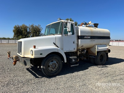 1994 Volvo/GMC WB 4x2 Water Truck
