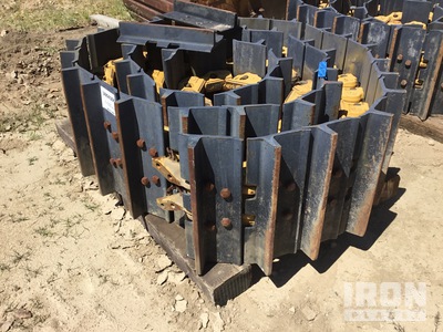 Quantity of (2) 1 Pair D8 tracks 24" - Fits Cat D8