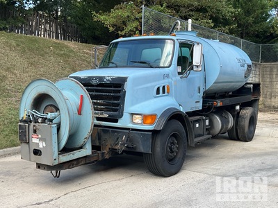 2000 Vactor F8020 on 2001 Sterling L7500 4x2 شاحنة تنظيف الصرف الصحي