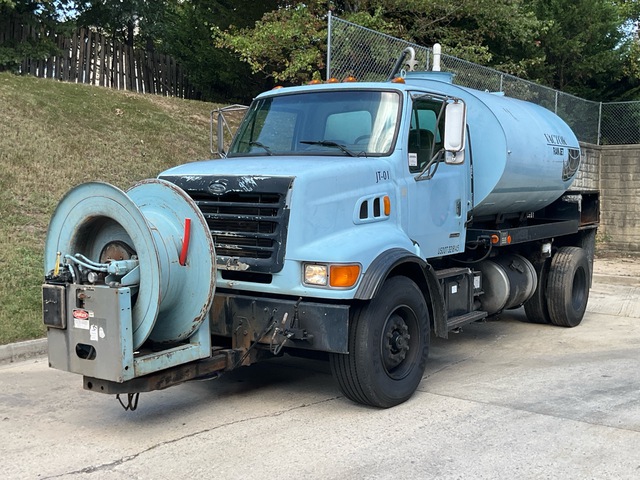 2000 Vactor F8020 on 2001 Sterling L7500 4x2 Sewer Rodder Truck 2000 Vactor F8020 on 2001 Sterling L7500 4x2 Sewer Rodder Truck
