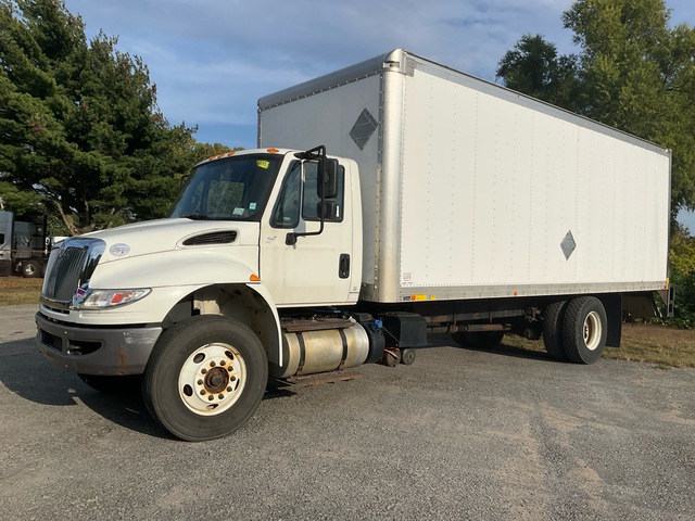 2018 International 4300 4x2 Van Truck