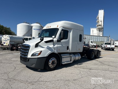 2022 Freightliner Cascadia 116 6x4 T/A Sleeper Truck Tractor