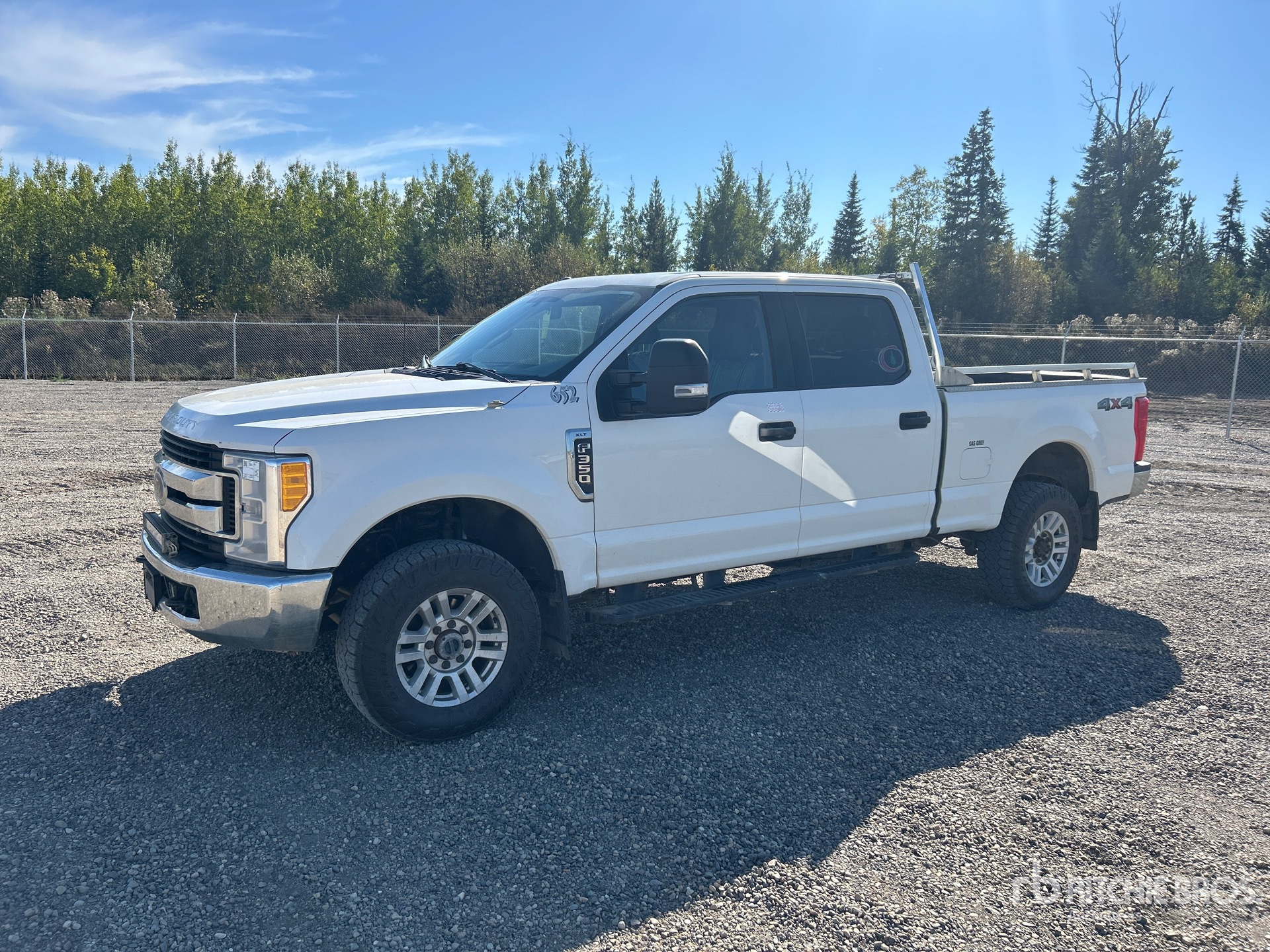 2017 Ford F-350 4x4 Crew Cab Pickup