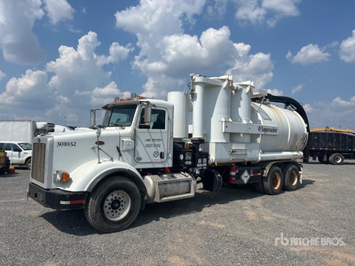 Supersucker on 2014 Peterbilt 365 6x4 Camion-citerne à vide