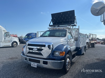 2007 Ford F-650 4x2 Extended Cab Platte vrachtwagen