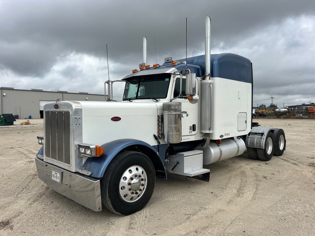 2005 Peterbilt 379 6x4 T/A Sleeper Truck Tractor