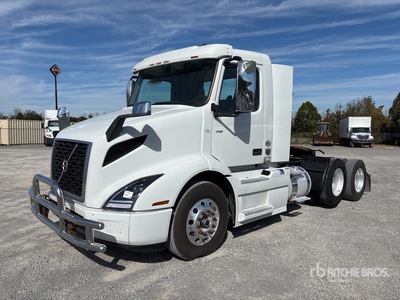 2021 Volvo VNR300 6x2 Ciągnik siodłowy T/A z kabiną dzienną