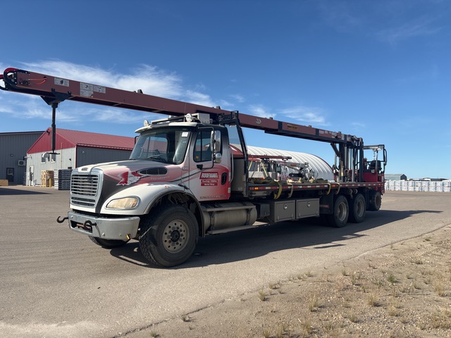 2010 Freightliner M2-112 Business Class M2 6x4 Flatbed Truck with Conveyor