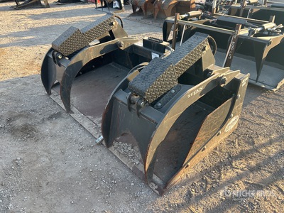 Cat 292-9270 72 in Q/C General Purpose Skid Steer Grapple Bucket