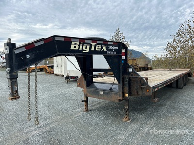 2016 Big Tex 30 ft T/A Gooseneck Equipment Trailer