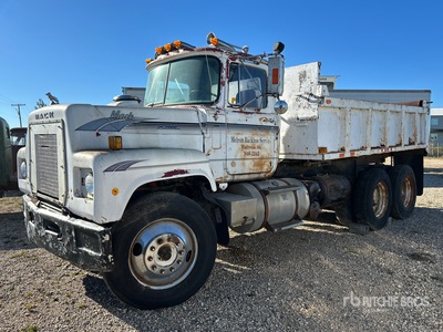 Mack 6x4 T/A Dump Truck (Inoperable)