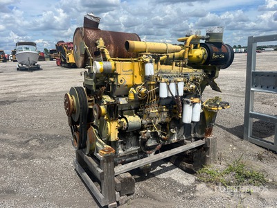 2000 Komatsu SAA6D170E-2 エンジン