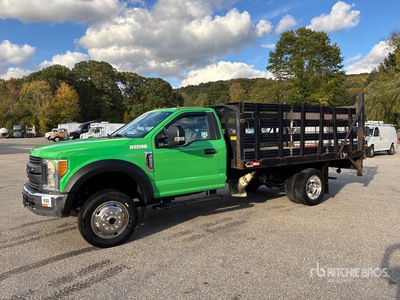 2017 Ford F-450 XL 4x4 Flatbed Truck
