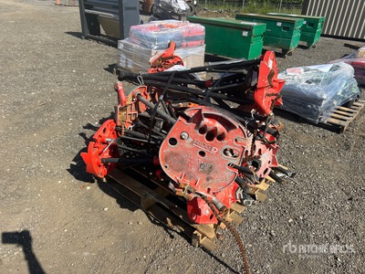 Quantity of (10) Rigid Chain Vises