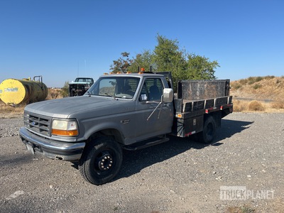 1995 Ford F-450 XL 4x2 Nutzkraftwagen