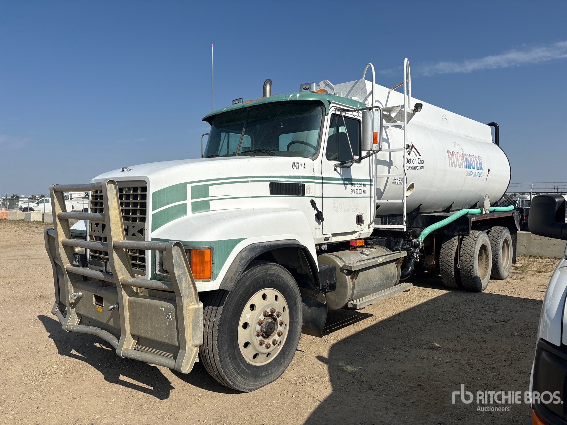 2002 Mack CH613 6x4 Water Truck