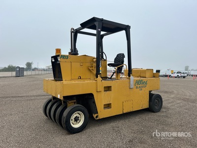 Ferguson SP-1112 11 Wheel Compactador de Ruedas