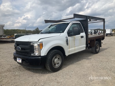 2017 Ford F-250 XL 4x2 Flatbed Truck