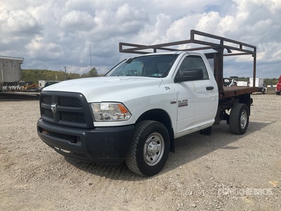 2017 Ram 2500 4x2 Flatbed Truck