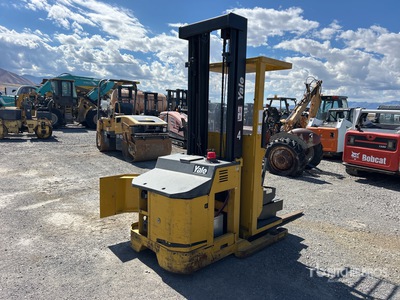 Yale OS030ECN24TE105 2500 lb Order Picker (Inoperable)