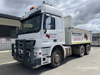 2012 Mercedes-Benz Tipper Truck