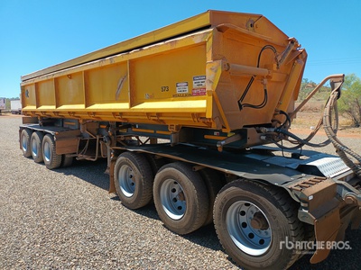 2013 Tristar 9.2 m Tri/A Side Dump Trailer