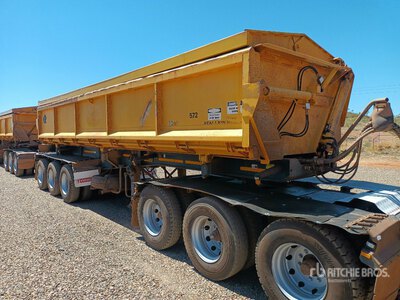 2013 Tristar 9.2 m Tri/A Side Dump Trailer
