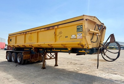 2013 Tristar 9.2 m Tri/A Side Dump Trailer