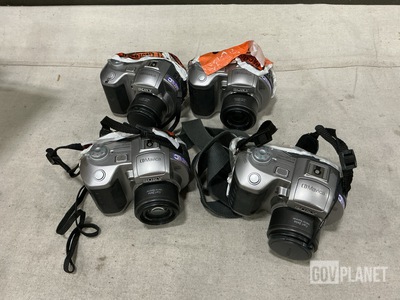 (4) Sony MVC-CD400 Digital Still Cameras