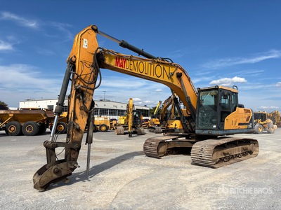 2019 Hyundai HX220L Tracked Excavator
