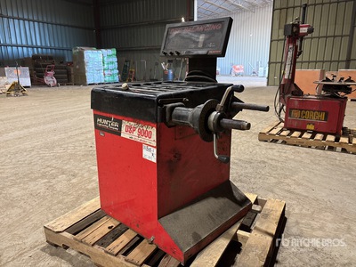 Hunter DSP 9000 Radauswuchtmaschine