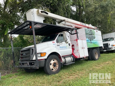 2013 Terex XT55 55 ft on 2013 Ford F-750 XL 4x2 Forestry Piattaforma autocarrata (Inoperable)