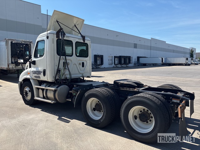CAMIóN 2016 FREIGHTLINER