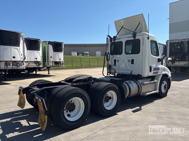 CAMIóN 2016 FREIGHTLINER